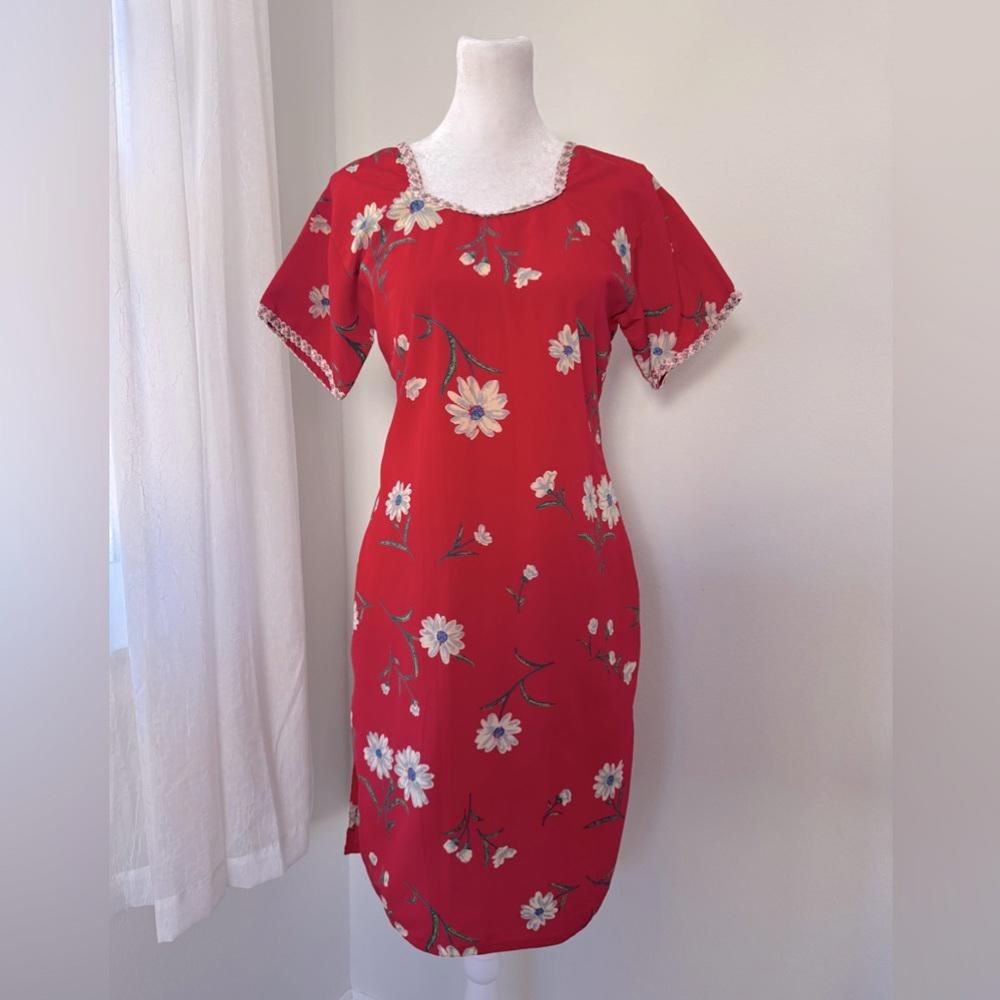 Vintage ‘70s Handmade Red Floral Print Short Sleeve Midi Dress w/ Side Slits